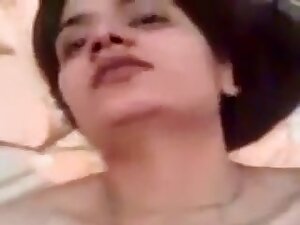 Punjabi Girlfriend Nancy Bhalla Leaked Mms