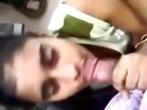 Hindu girl sucking my Muslim cock