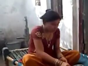 Newly Married Bhabhi in Red Bangles Scandal Leaked