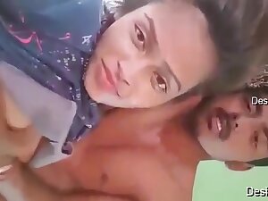 Today Exclusive- Sexy Desi Girl Sex With Lover