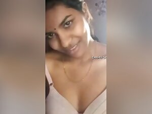 Today Exclusive- Cute Lankan Tamil Girl Showing Her Boobs And Pussy Part 3