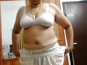 Aunty Nude - Mallu Vedi Video