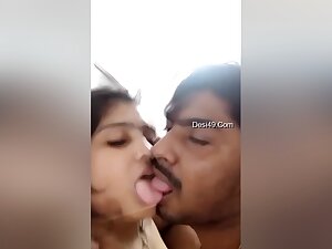 Super Horny Desi Bhabhi Ridding Dick