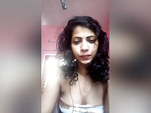 Horny Mallu Girl Shows Her Nude Body Part 5