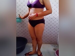 Hot Bhabhi Bathing In Panty Showing Her Ass