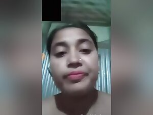 Today Exclusive- Bangla Randi Showinng Her Boobs And Pussy On Video Call
