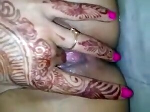 Newly Wed Mehdi Bhabhi Fingering