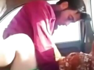 Desi soft kamwali Bhabhi fucked by hard Jawan driver